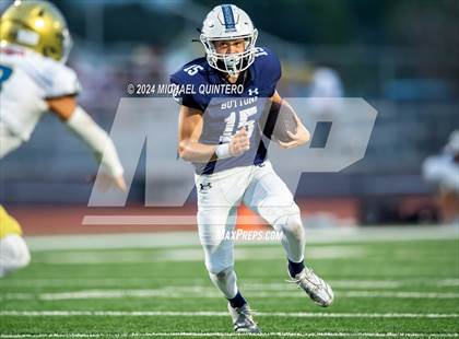 Thumbnail 2 in Central Catholic vs. Holy Cross photogallery.