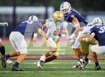Thumbnail 1 in Central Catholic vs. Holy Cross photogallery.