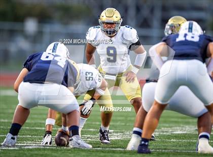 Thumbnail 2 in Central Catholic vs. Holy Cross photogallery.