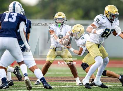 Thumbnail 3 in Central Catholic vs. Holy Cross photogallery.