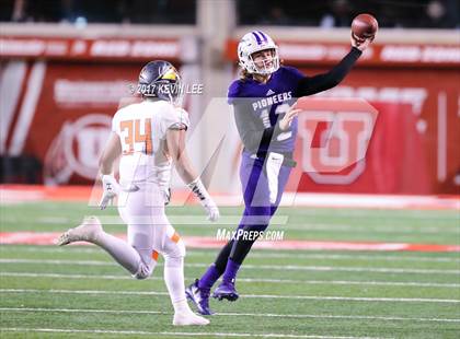 Thumbnail 2 in Skyridge vs. Lehi (UHSAA 5A Final) photogallery.
