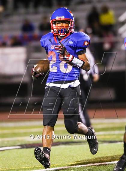Thumbnail 3 in San Leandro vs. Amador Valley (D1 - !st Round) photogallery.