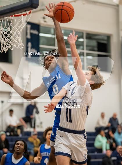 Thumbnail 3 in Federal Way @ Gonzaga Prep photogallery.