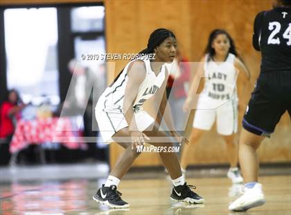 Thumbnail 1 in Manteca vs. Capital Christian photogallery.