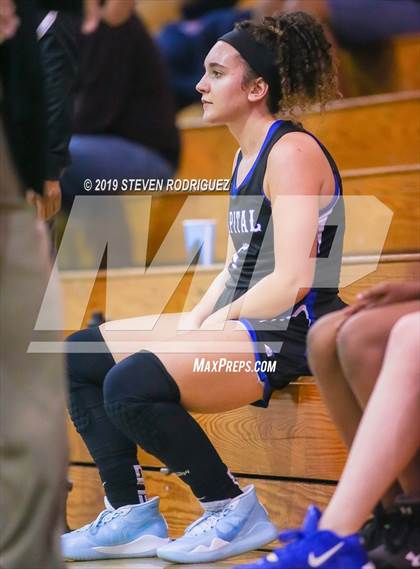 Thumbnail 2 in Manteca vs. Capital Christian photogallery.