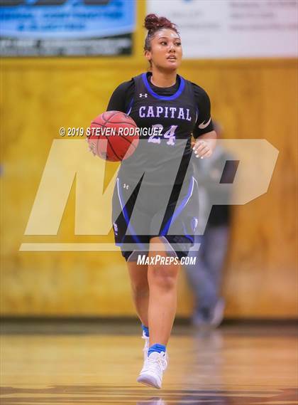 Thumbnail 2 in Manteca vs. Capital Christian photogallery.