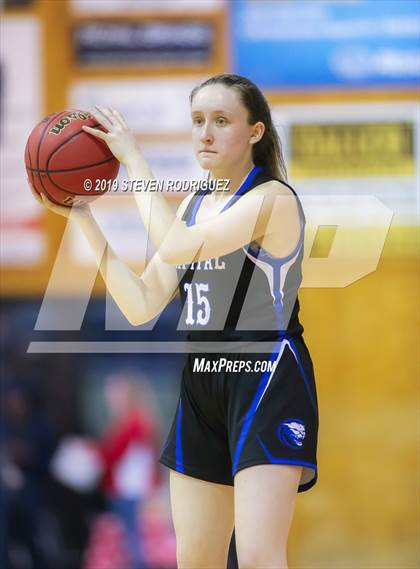 Thumbnail 1 in Manteca vs. Capital Christian photogallery.