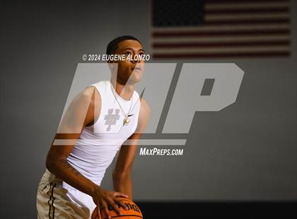 Thumbnail 1 in Cocoa Beach vs. Holy Trinity Episcopal Academy (FHSAA 3A District 5 Final) photogallery.