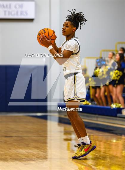 Thumbnail 3 in Cocoa Beach vs. Holy Trinity Episcopal Academy (FHSAA 3A District 5 Final) photogallery.