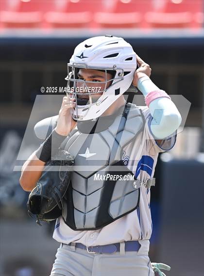 Thumbnail 1 in Nuview Bridge vs. Mountain View (CIF SS Div. 9 Final) photogallery.