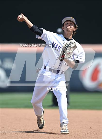 Thumbnail 3 in Nuview Bridge vs. Mountain View (CIF SS Div. 9 Final) photogallery.