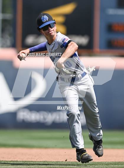 Thumbnail 2 in Nuview Bridge vs. Mountain View (CIF SS Div. 9 Final) photogallery.