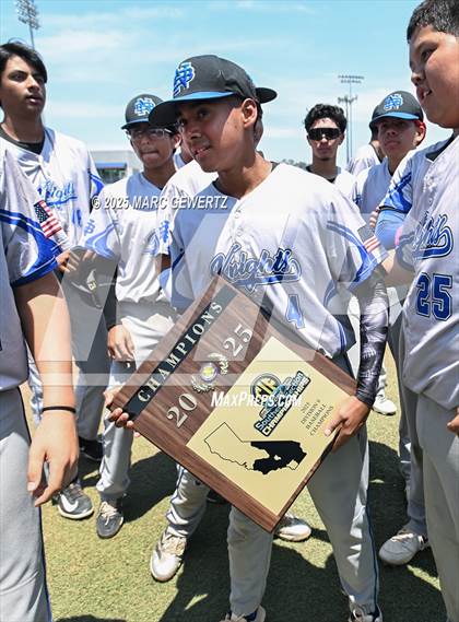 Thumbnail 3 in Nuview Bridge vs. Mountain View (CIF SS Div. 9 Final) photogallery.
