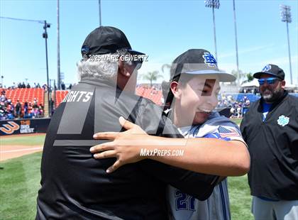 Thumbnail 2 in Nuview Bridge vs. Mountain View (CIF SS Div. 9 Final) photogallery.