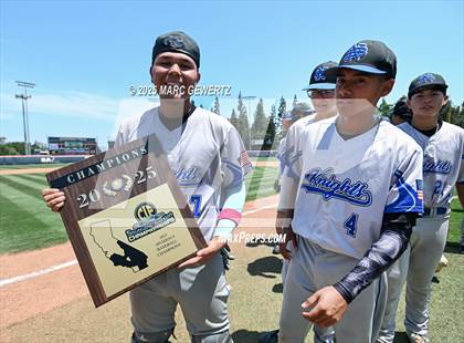 Thumbnail 1 in Nuview Bridge vs. Mountain View (CIF SS Div. 9 Final) photogallery.