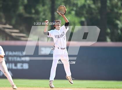 Thumbnail 3 in Nuview Bridge vs. Mountain View (CIF SS Div. 9 Final) photogallery.