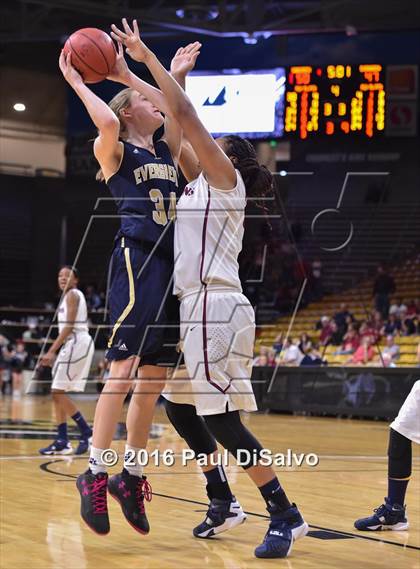 Thumbnail 1 in Evergreen vs. Sand Creek (CHSAA 4A Semifinal) photogallery.