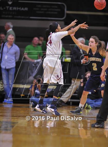 Thumbnail 2 in Evergreen vs. Sand Creek (CHSAA 4A Semifinal) photogallery.