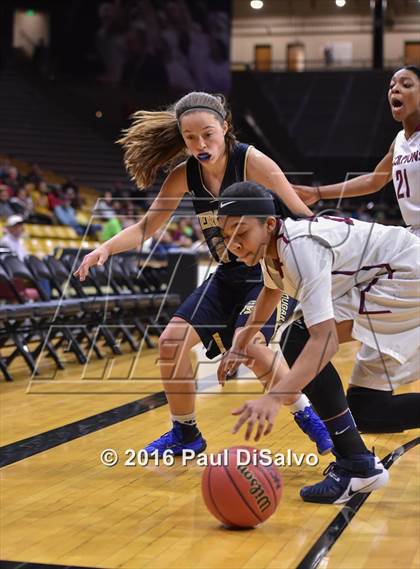 Thumbnail 2 in Evergreen vs. Sand Creek (CHSAA 4A Semifinal) photogallery.