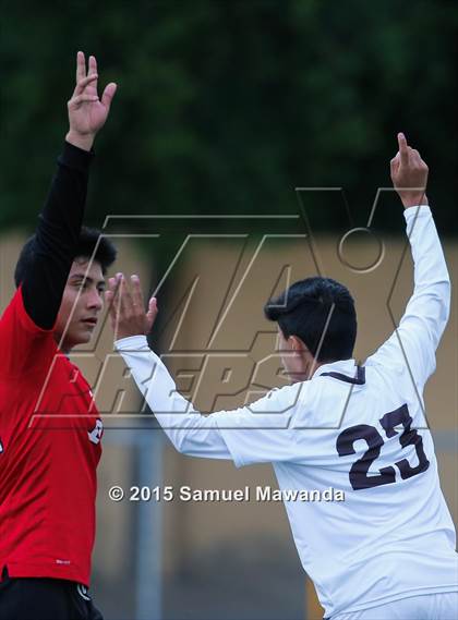 Thumbnail 1 in Taft vs. Crespi (Valley Kickoff Classic) photogallery.