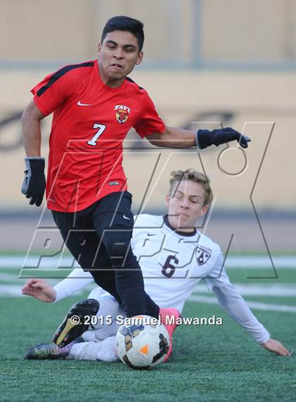 Thumbnail 3 in Taft vs. Crespi (Valley Kickoff Classic) photogallery.