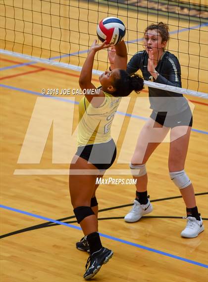 Thumbnail 2 in Brennan vs Seguin (NEISD Volleyball Tournament) photogallery.