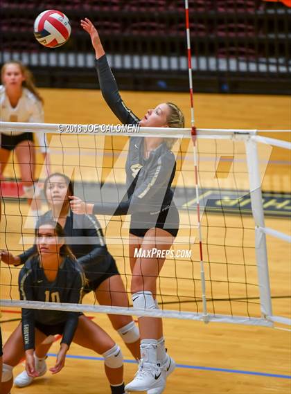 Thumbnail 2 in Brennan vs Seguin (NEISD Volleyball Tournament) photogallery.