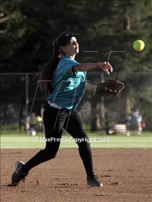 Thumbnail 3 in Deer Valley vs Granada (Queen Mountain Tourney) photogallery.