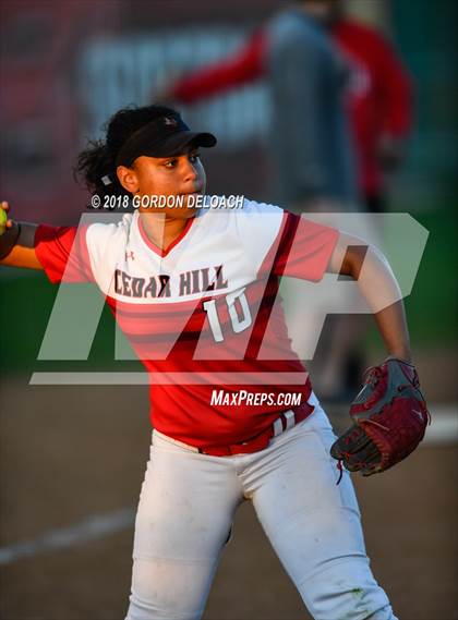 Thumbnail 3 in Grand Prairie @ Cedar Hill photogallery.