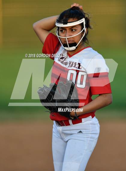 Thumbnail 2 in Grand Prairie @ Cedar Hill photogallery.