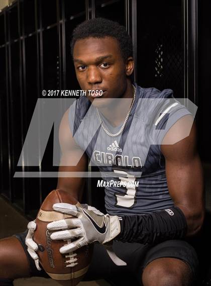 Thumbnail 3 in Steele (Preseason Top 25 Early Contenders Photo Shoot)  photogallery.