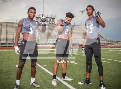 Thumbnail 3 in Steele (Preseason Top 25 Early Contenders Photo Shoot)  photogallery.