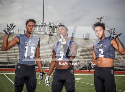 Thumbnail 1 in Steele (Preseason Top 25 Early Contenders Photo Shoot)  photogallery.