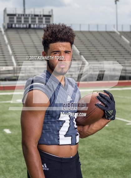 Thumbnail 2 in Steele (Preseason Top 25 Early Contenders Photo Shoot)  photogallery.