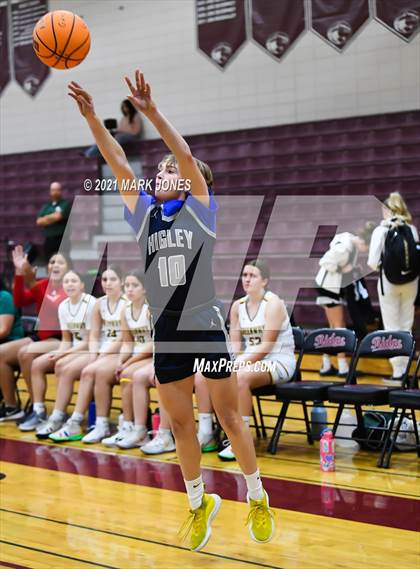 Thumbnail 3 in Greenway vs. Higley (Mountain Ridge Invitational) photogallery.