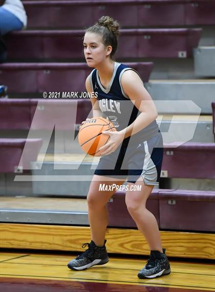 Thumbnail 3 in Greenway vs. Higley (Mountain Ridge Invitational) photogallery.