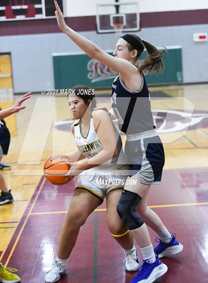 Thumbnail 2 in Greenway vs. Higley (Mountain Ridge Invitational) photogallery.