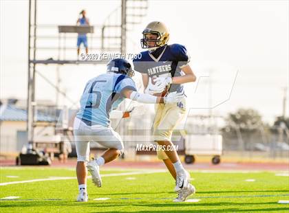 Thumbnail 2 in Johnson vs O'Connor (Freshman A) photogallery.
