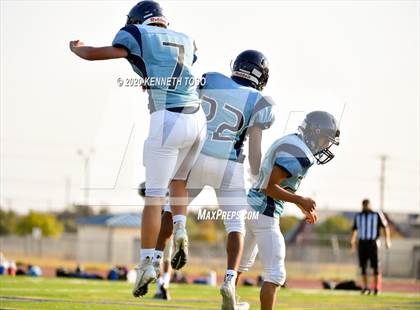 Thumbnail 3 in Johnson vs O'Connor (Freshman A) photogallery.
