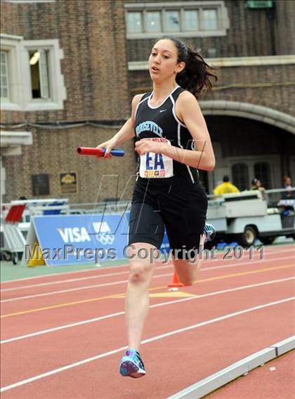 Thumbnail 1 in 117th Penn Relays (4x400m Girls Races 141 & 142) photogallery.
