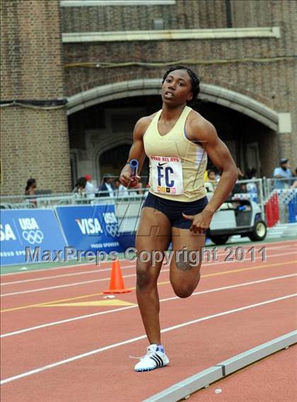 Thumbnail 3 in 117th Penn Relays (4x400m Girls Races 141 & 142) photogallery.