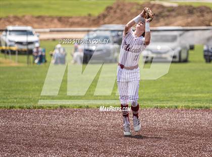 Thumbnail 3 in New Albany @ Newark photogallery.