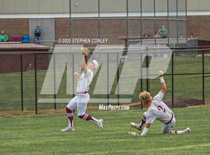 Thumbnail 1 in New Albany @ Newark photogallery.