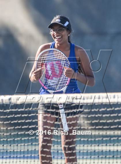Thumbnail 2 in Rocklin vs. Bella Vista photogallery.