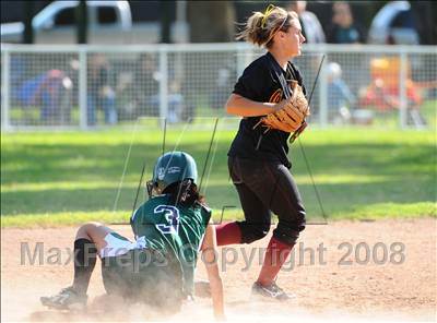 Thumbnail 1 in Ocean View vs. Pomona Catholic (CIF SS Playoffs) photogallery.