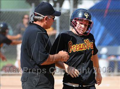 Thumbnail 2 in Ocean View vs. Pomona Catholic (CIF SS Playoffs) photogallery.