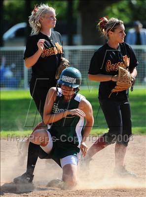 Thumbnail 3 in Ocean View vs. Pomona Catholic (CIF SS Playoffs) photogallery.