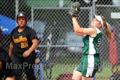 Thumbnail 1 in Ocean View vs. Pomona Catholic (CIF SS Playoffs) photogallery.