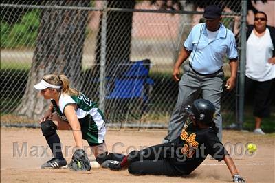 Thumbnail 1 in Ocean View vs. Pomona Catholic (CIF SS Playoffs) photogallery.