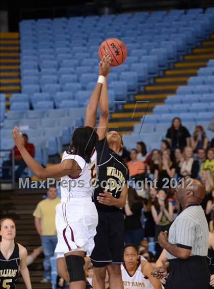 Thumbnail 3 in Harding University vs. Williams (NCHSAA 3A Final) photogallery.